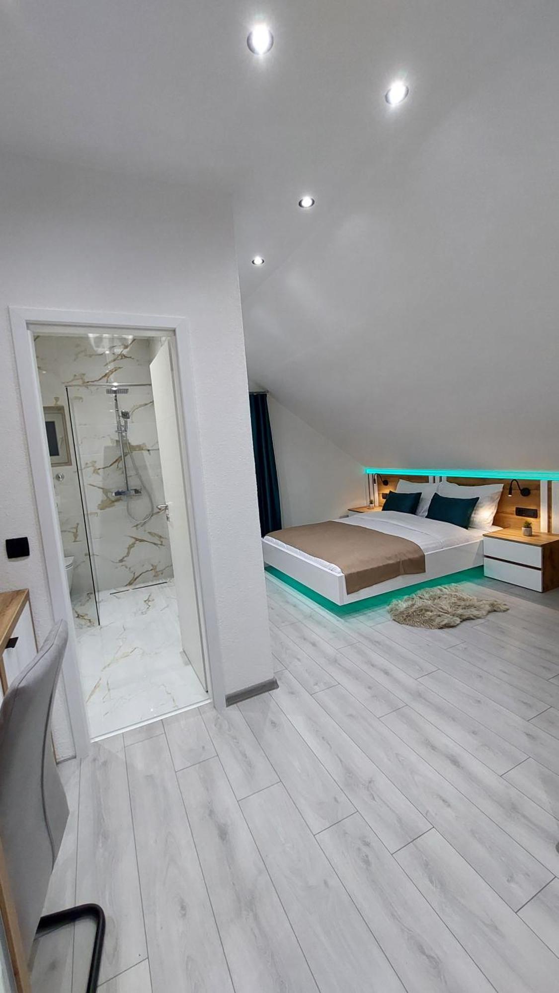 Premier House By Rd Group Hotel Korenica Exterior foto