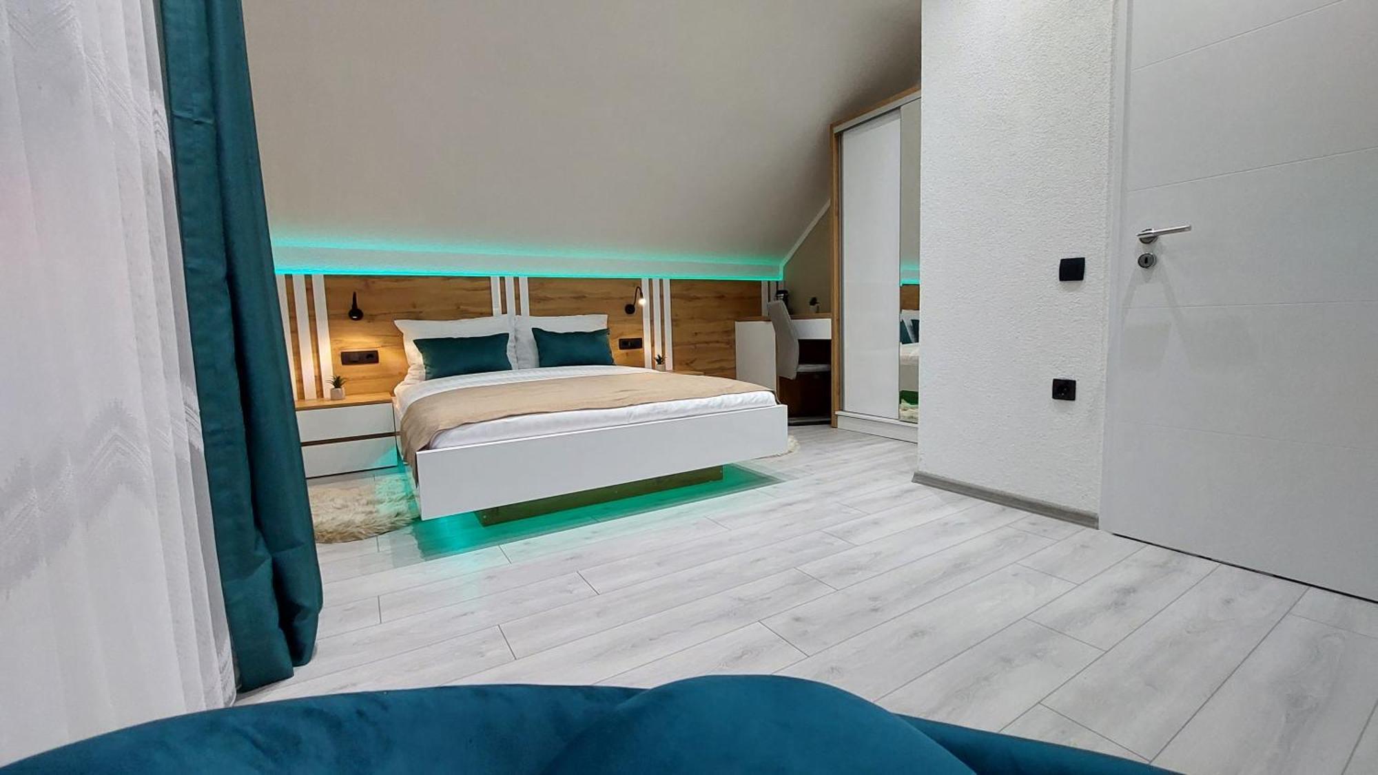 Premier House By Rd Group Hotel Korenica Exterior foto